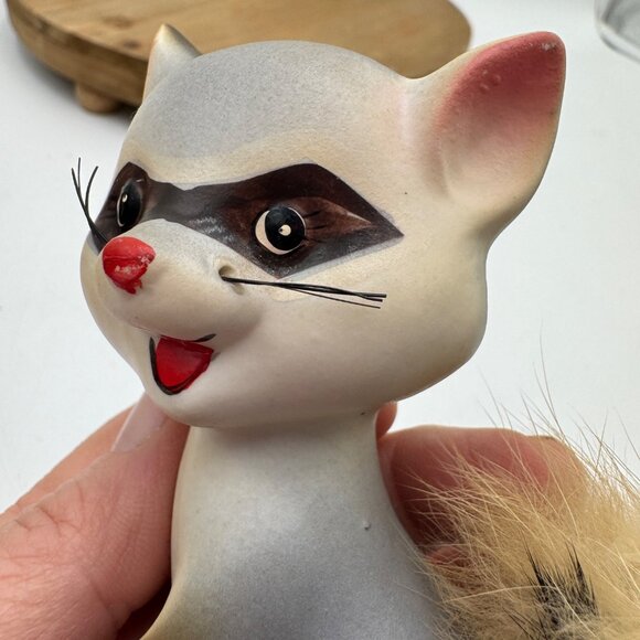 Enesco Japan Vintage Ceramic Raccoon Figurine Fur Tail Robby the Furry Raccoon p - Picture 3 of 11